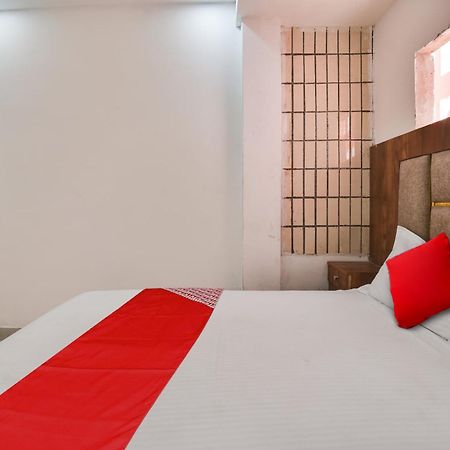 Hotel O Golden King Guest House Nova Deli Exterior foto