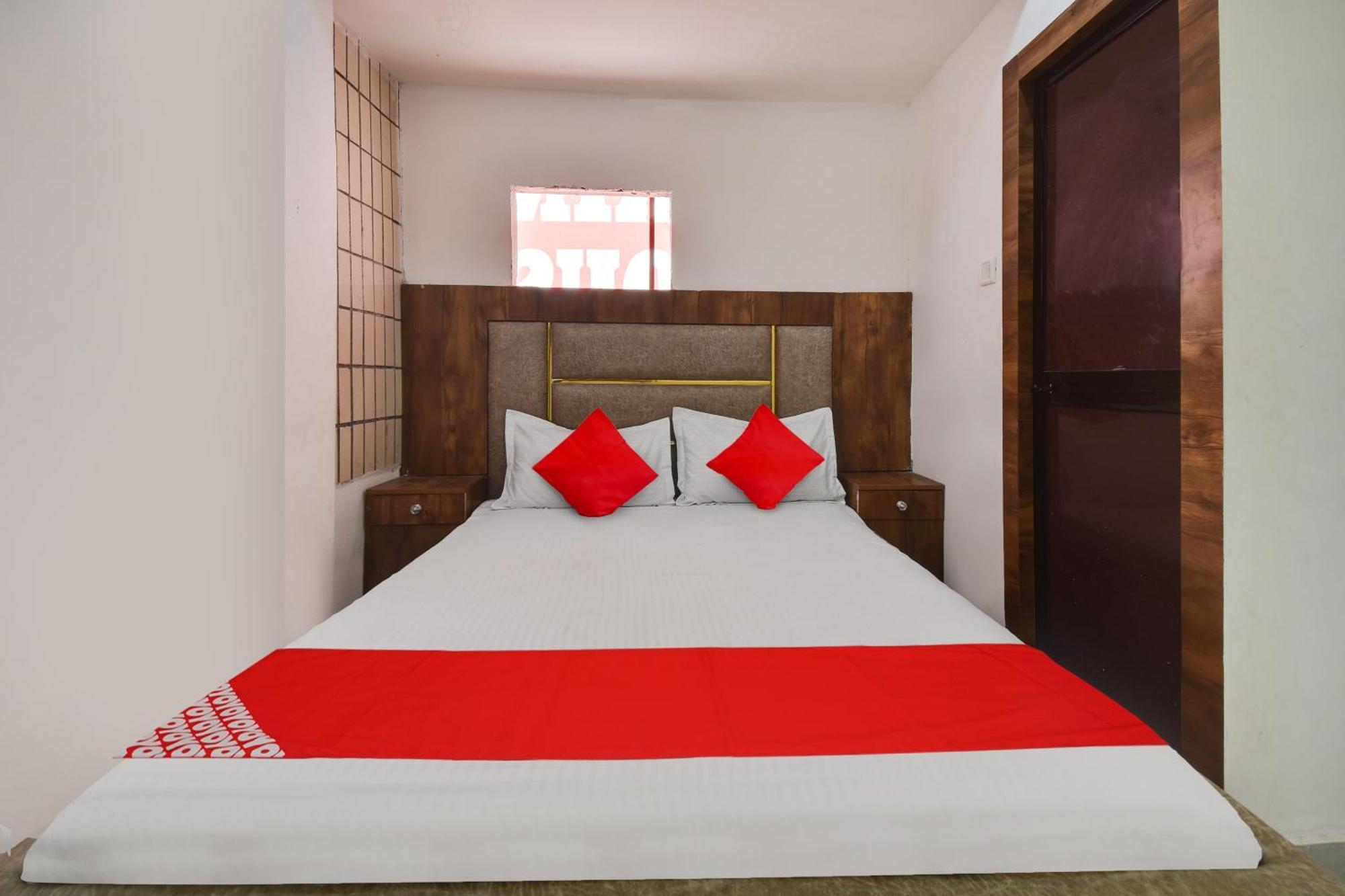 Hotel O Golden King Guest House Nova Deli Exterior foto