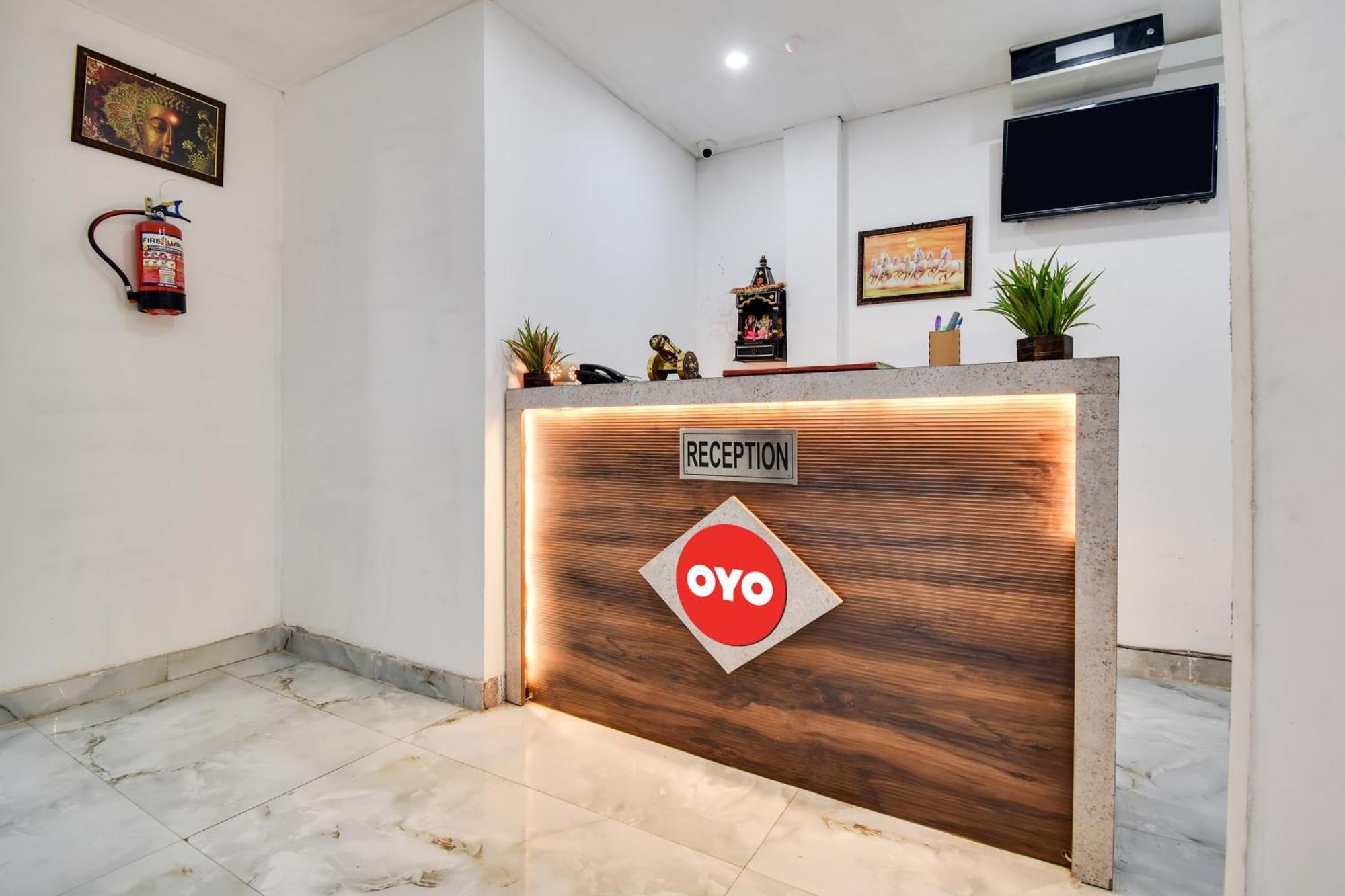 Hotel O Golden King Guest House Nova Deli Exterior foto